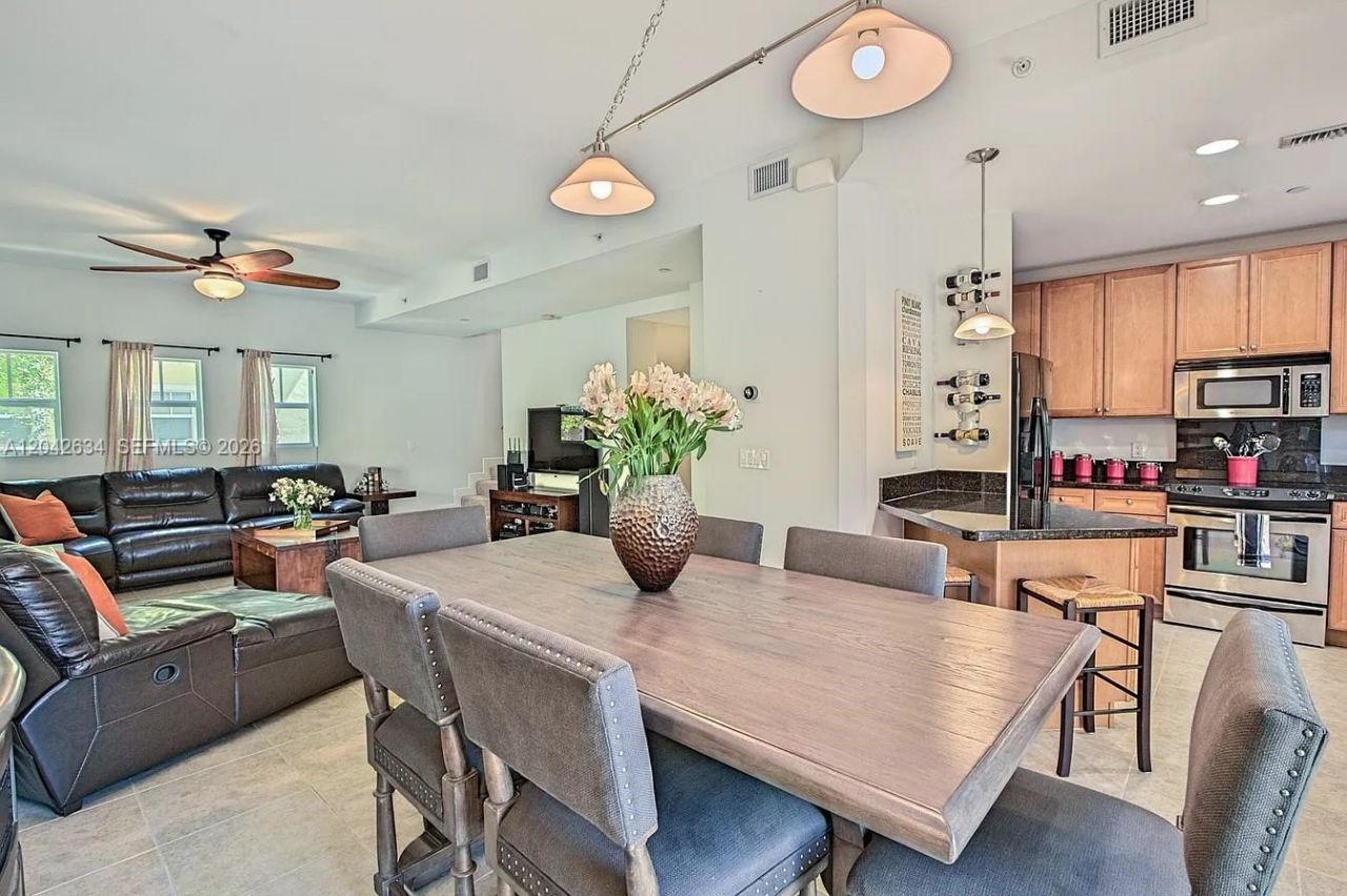 708 SE 15th St, Unit 5, Fort Lauderdale, FL 33316 Photo