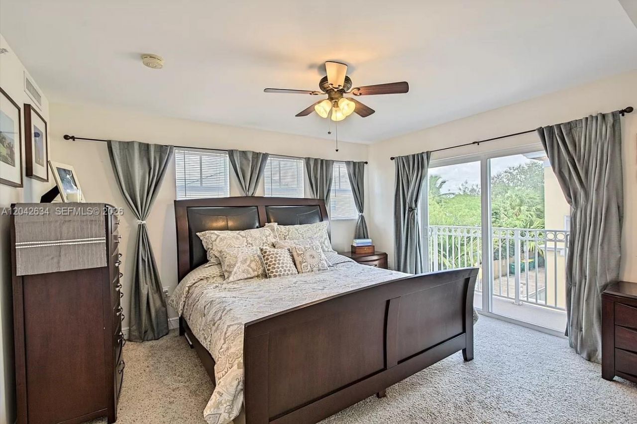 708 SE 15th St, Unit 5, Fort Lauderdale, FL 33316 Photo