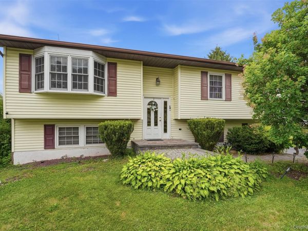 11 Applesauce Lane , Wappingers Falls, NY 12590