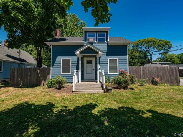 35 Oakland Avenue , Port Jefferson, NY 11776