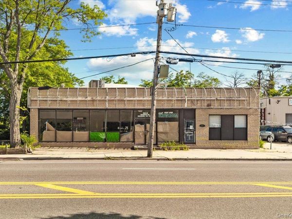 1044 Merrick Road , Baldwin, NY 11510