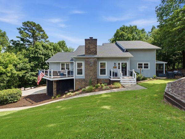1706 Colonial Way Circle, Hixson, TN 37343