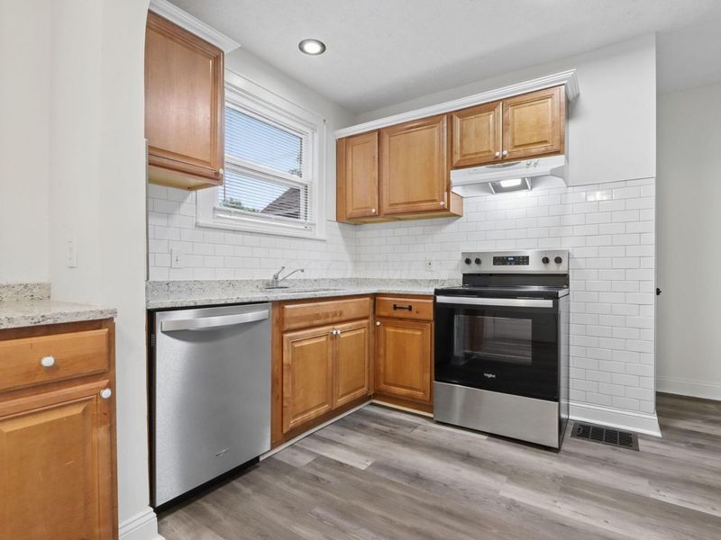 1470 E Weber Road, Columbus, OH 43211 Photo 12