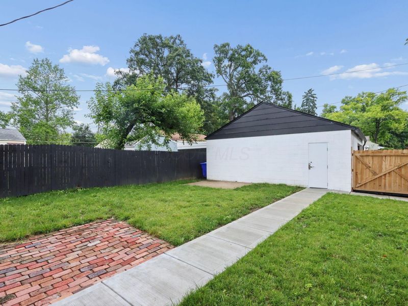 1470 E Weber Road, Columbus, OH 43211 Photo 31