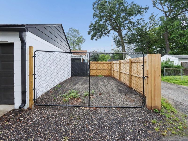 1470 E Weber Road, Columbus, OH 43211 Photo 33