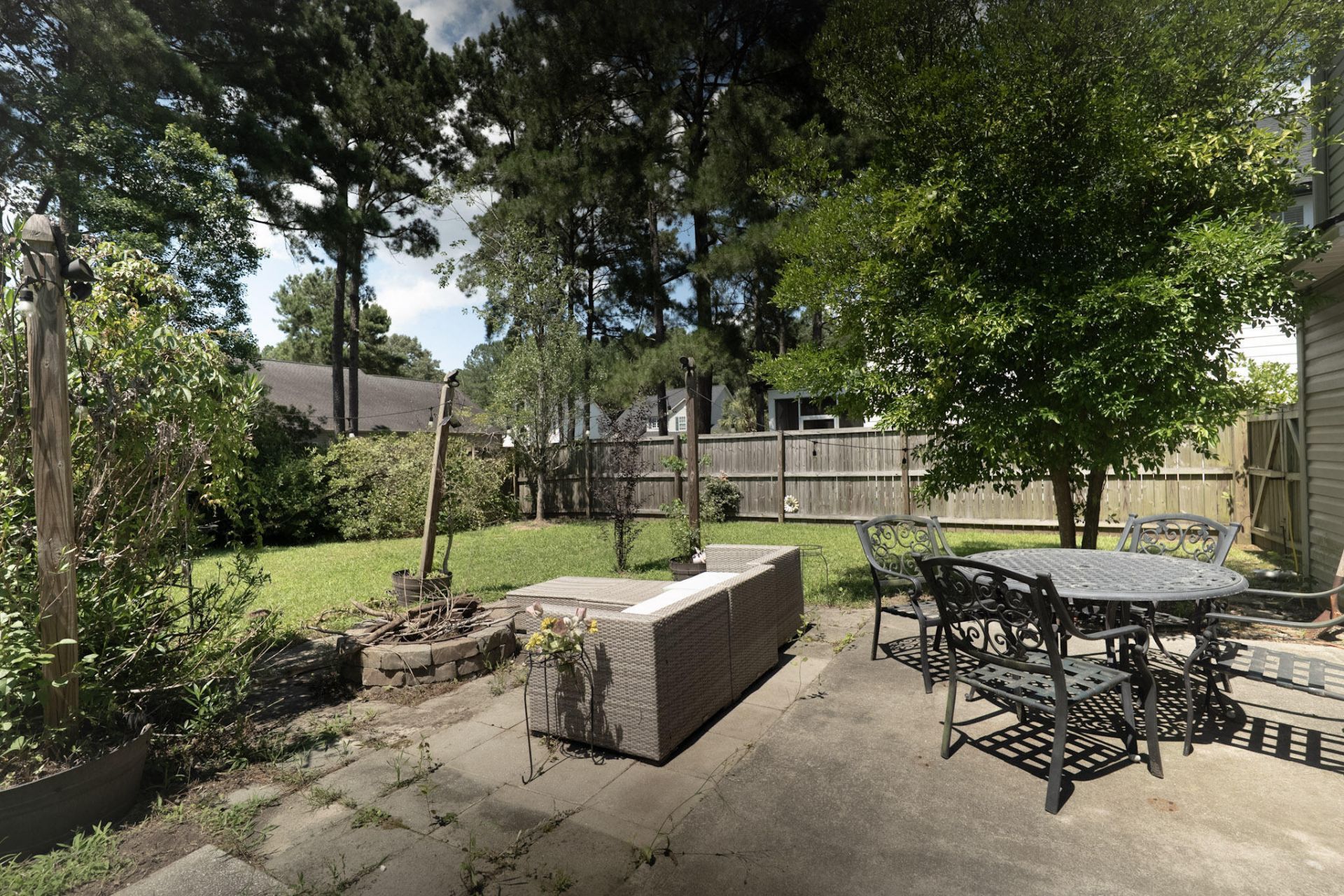 102 Maplewood Court Photo 13