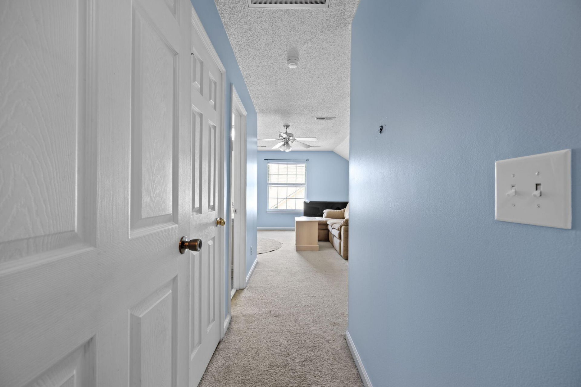 102 Maplewood Court Photo 19