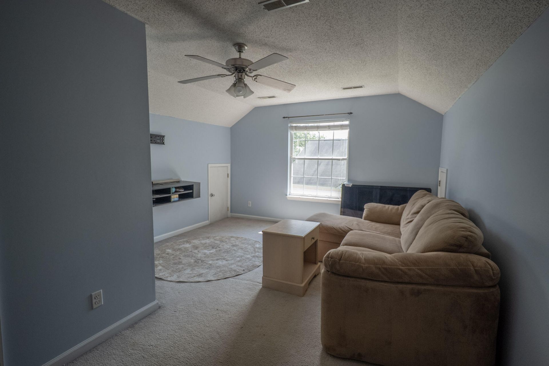 102 Maplewood Court Photo 20