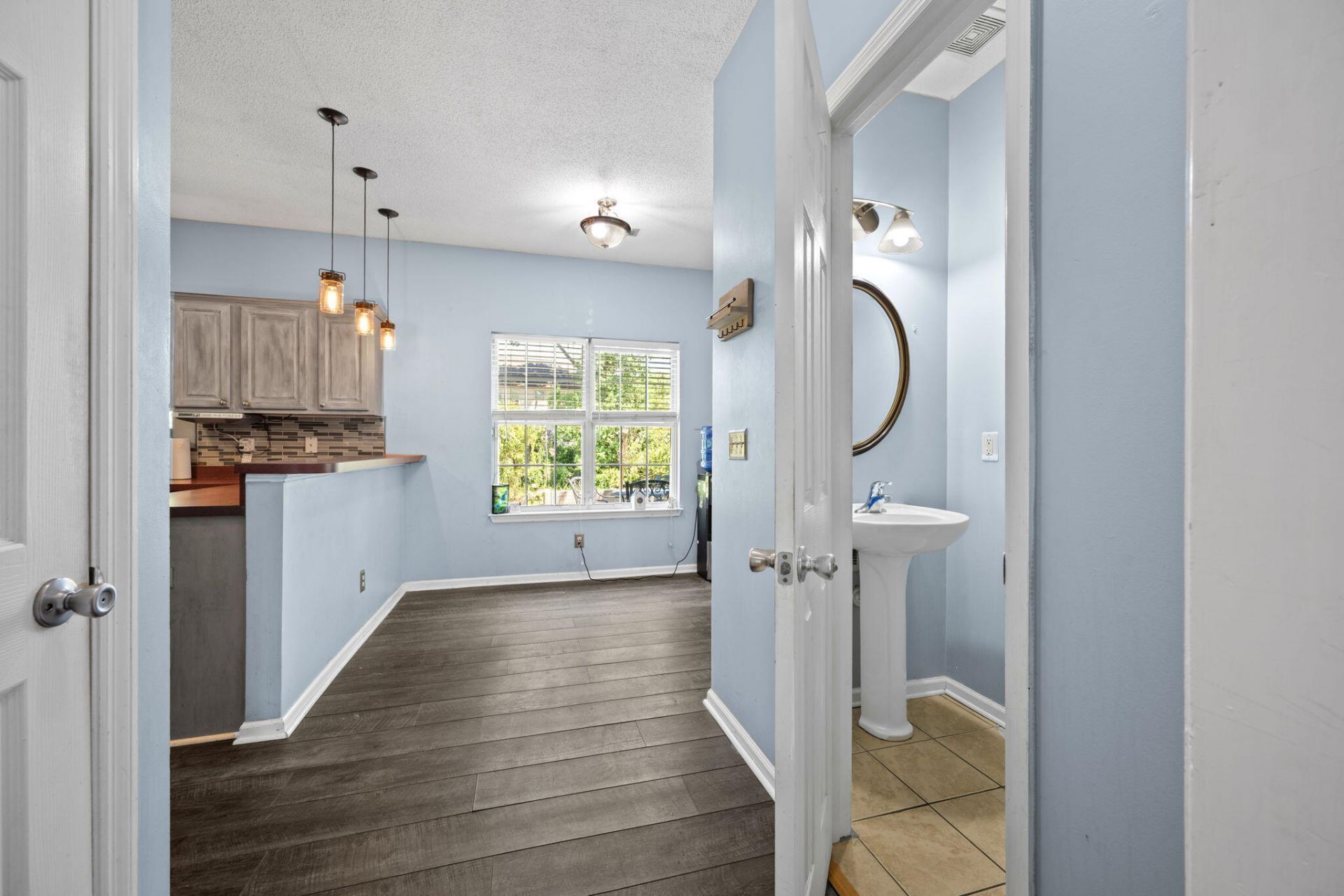 102 Maplewood Court Photo 36