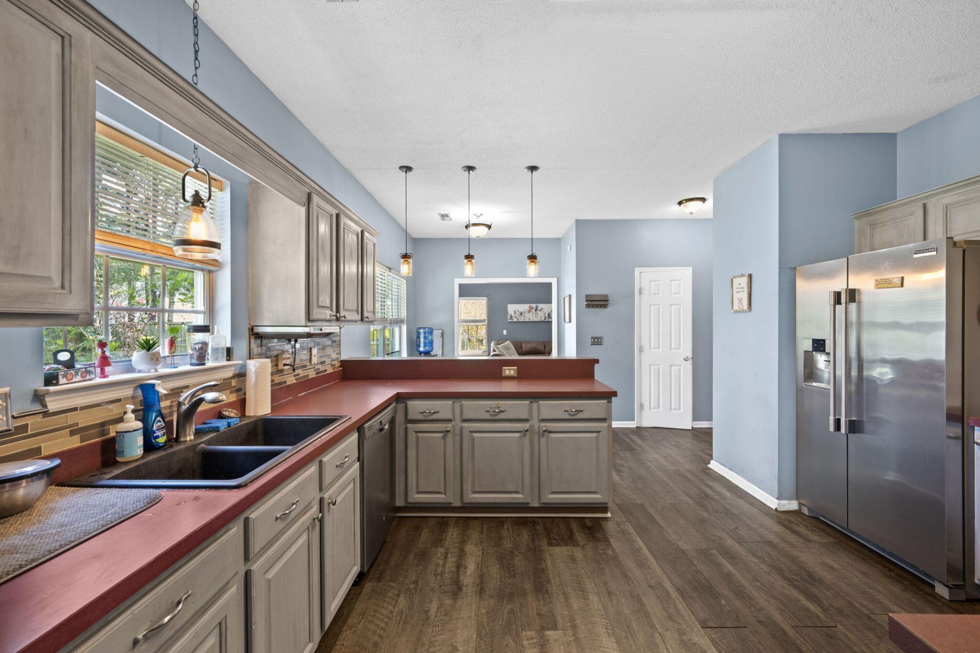 102 Maplewood Court Photo 43