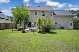 102 Maplewood Court photo 4
