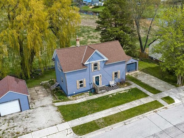 1215 NAVARINO STREET, Algoma, WI 54201