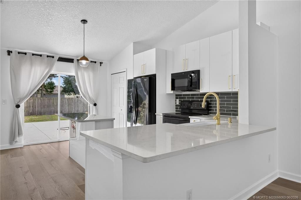 922 SW Haleyberry Avenue, Port Saint Lucie, FL 34953 Photo