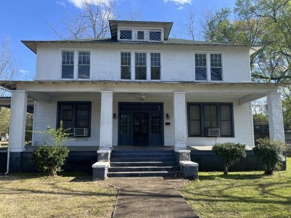 103 W Main St., Okolona, MS 38860