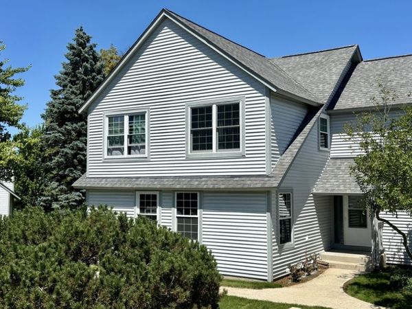 905 Abingdon Court , Gurnee, IL 60031