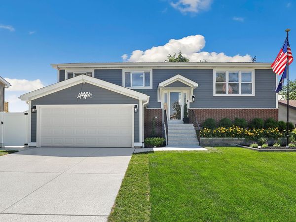 20012 S Sycamore Drive , Frankfort, IL 60423