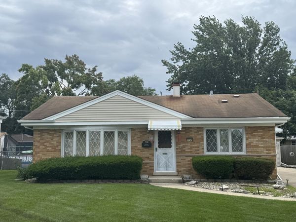 17329 Oconto Avenue , Tinley Park, IL 60477