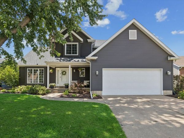 5138 Fillmore Court , Davenport, IA 52806
