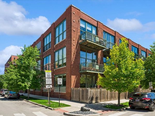 2654 W Medill Avenue, Unit 308, Chicago, IL 60647