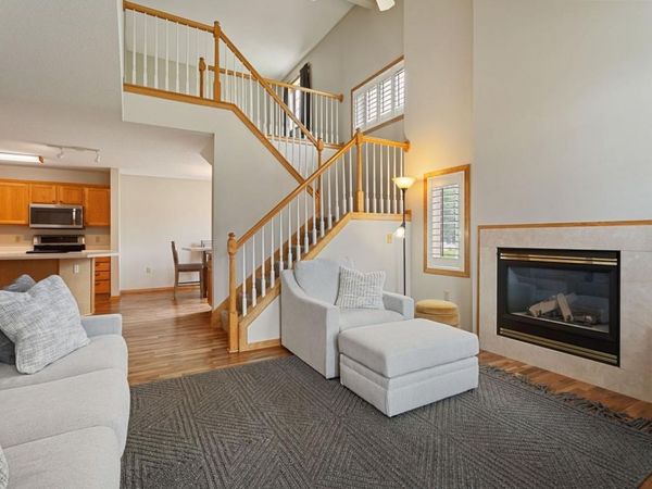 2440 Oakridge Circle, Hudson, WI 54016