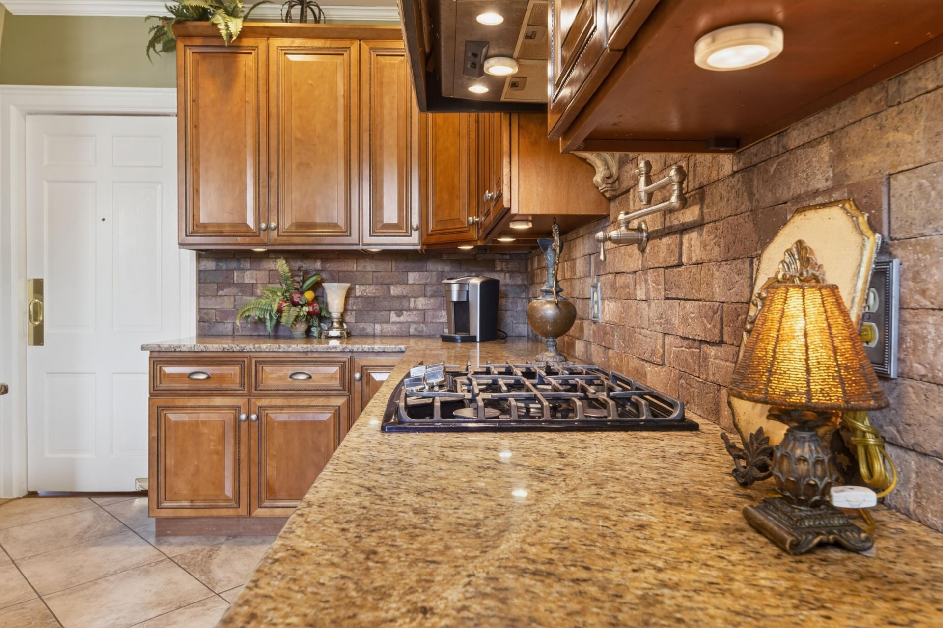 2729 Camden Road Photo 47
