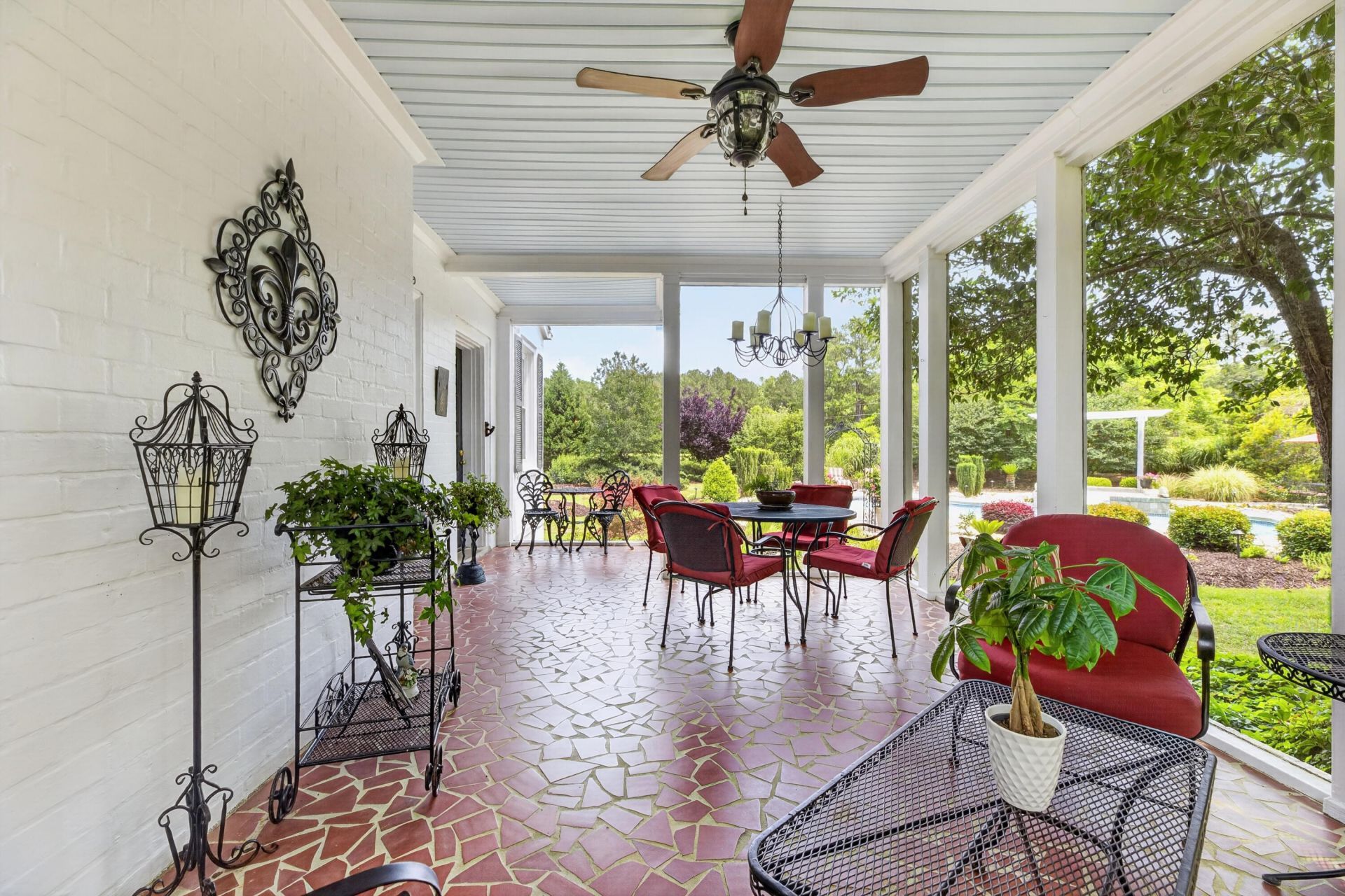2729 Camden Road Photo 77