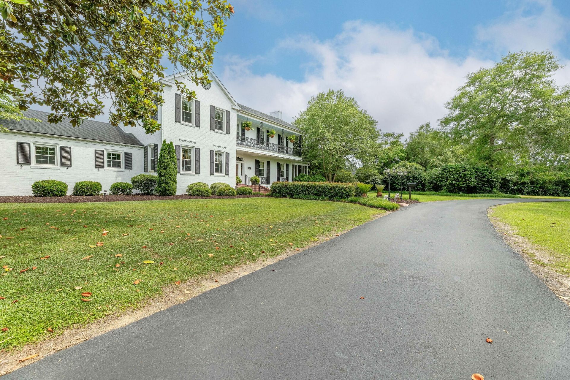 2729 Camden Road Photo 8