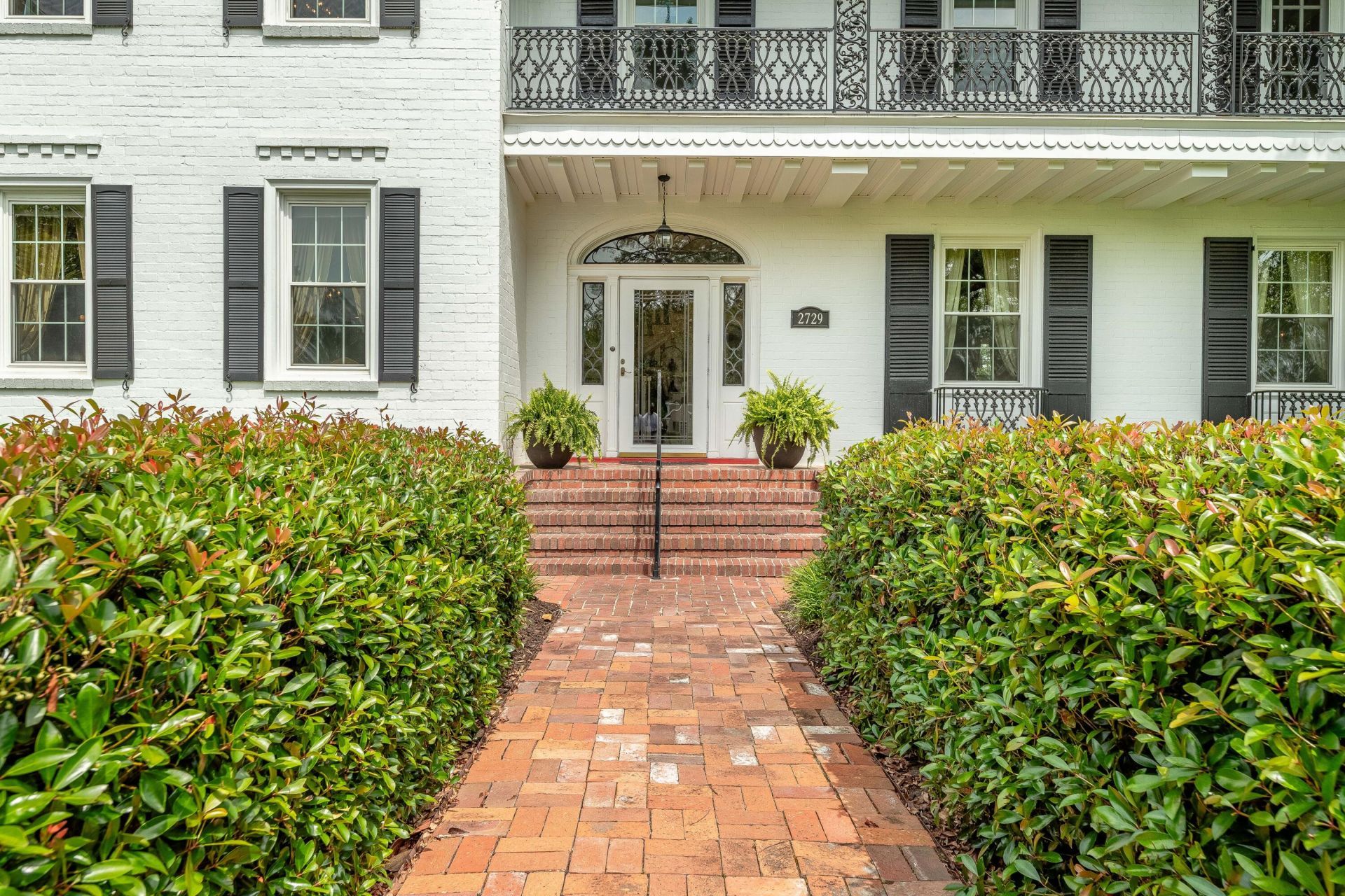 2729 Camden Road Photo 9