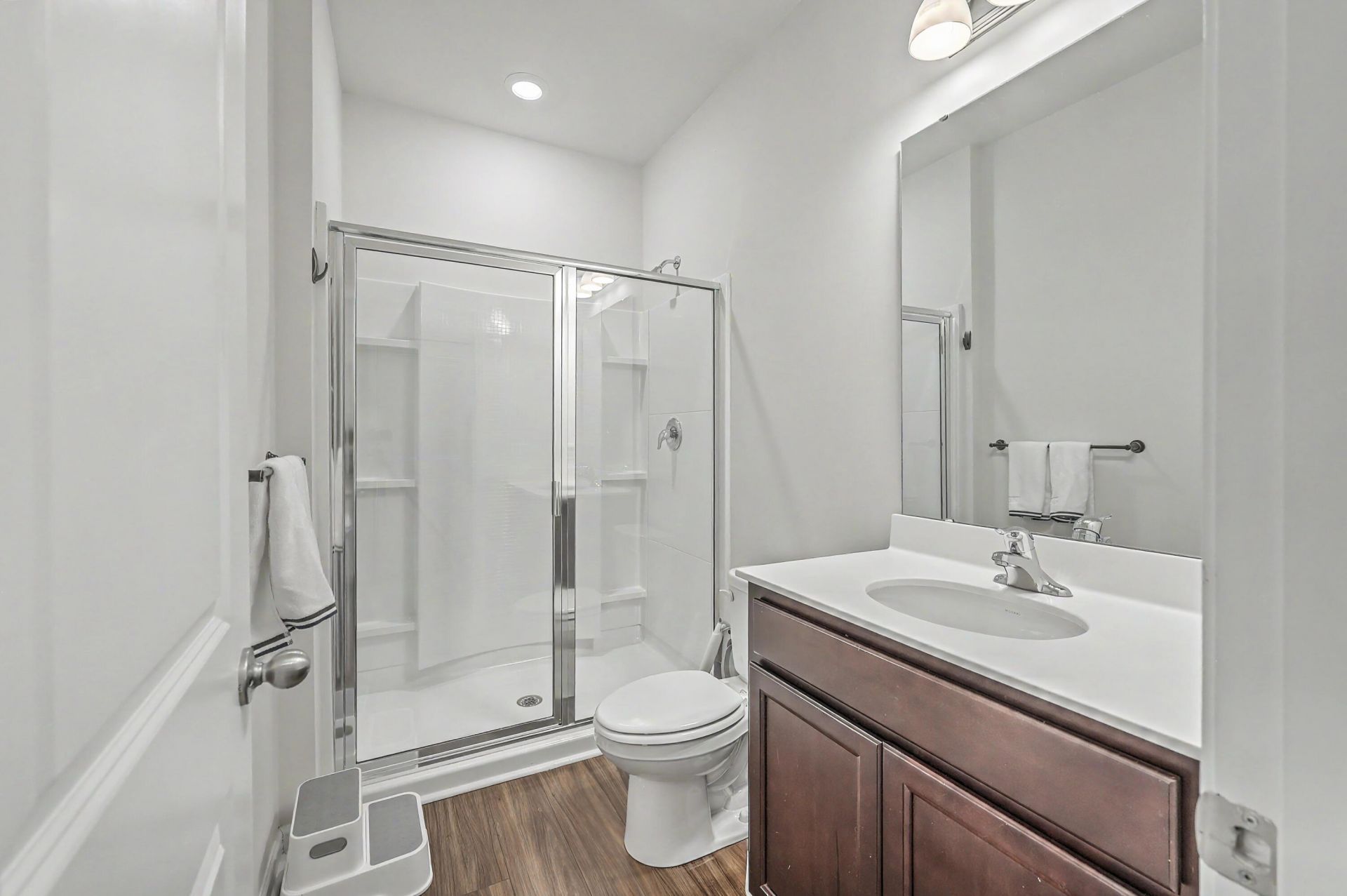 557 Abigail Street Photo 10