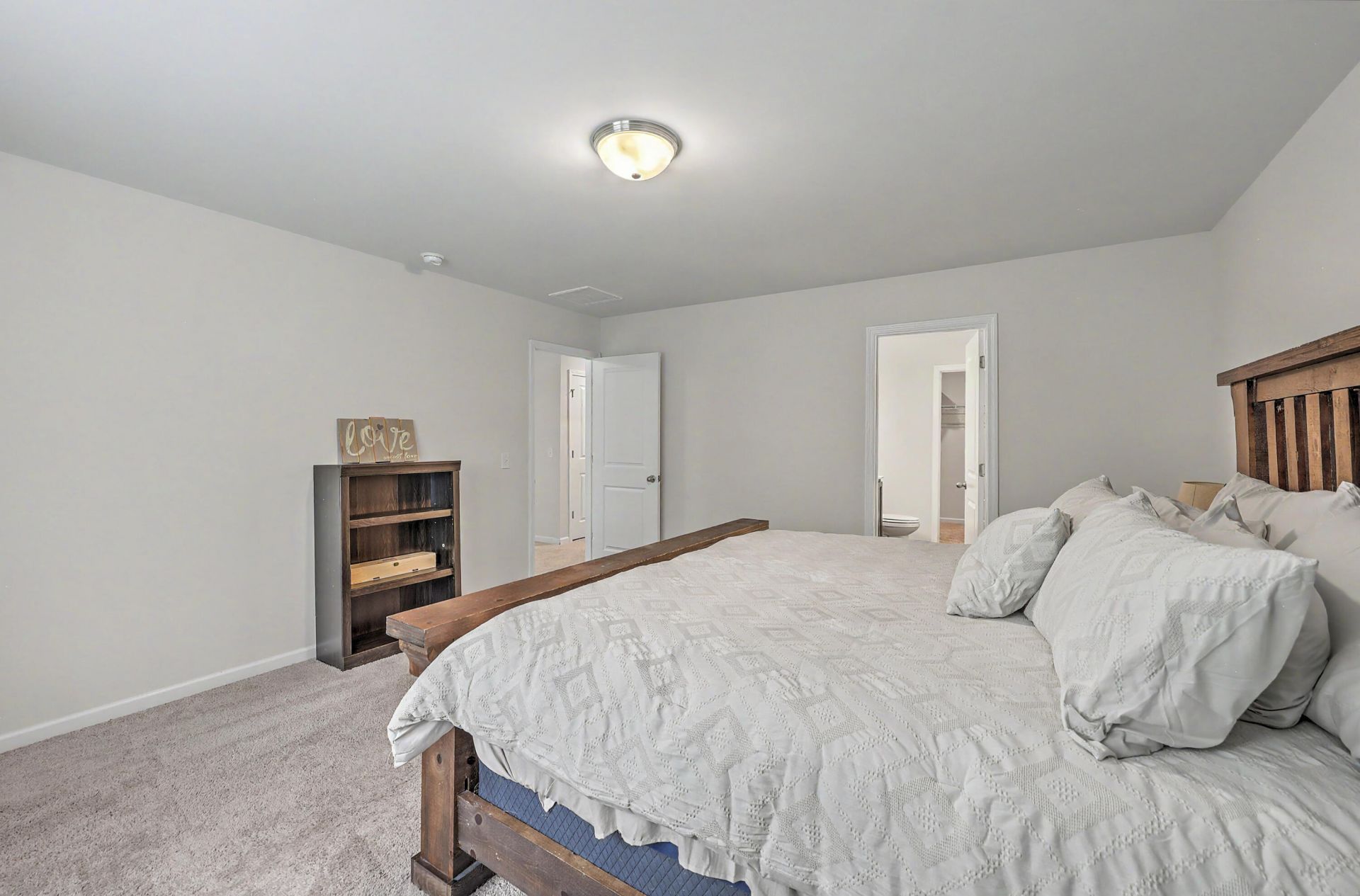 557 Abigail Street Photo 29