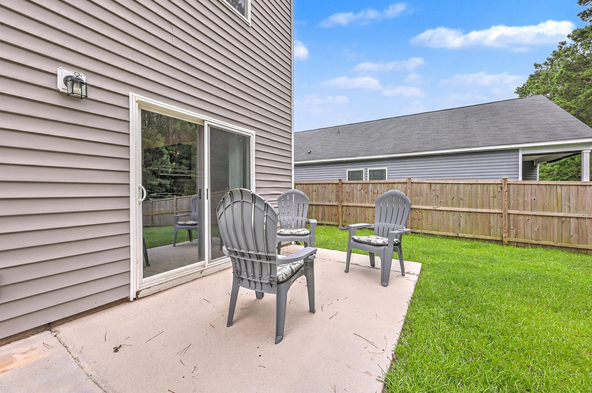 557 Abigail Street Photo 39