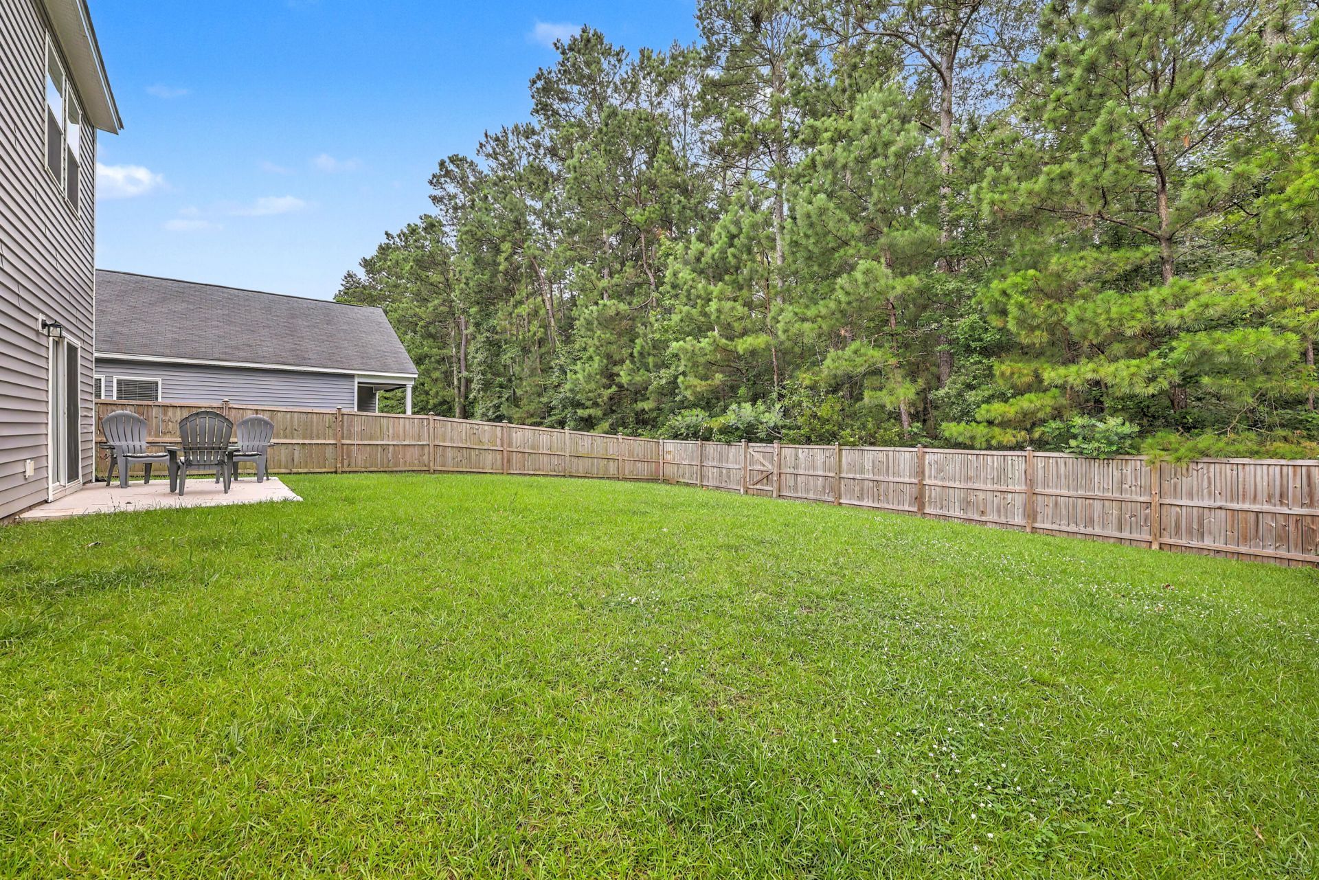 557 Abigail Street Photo 40