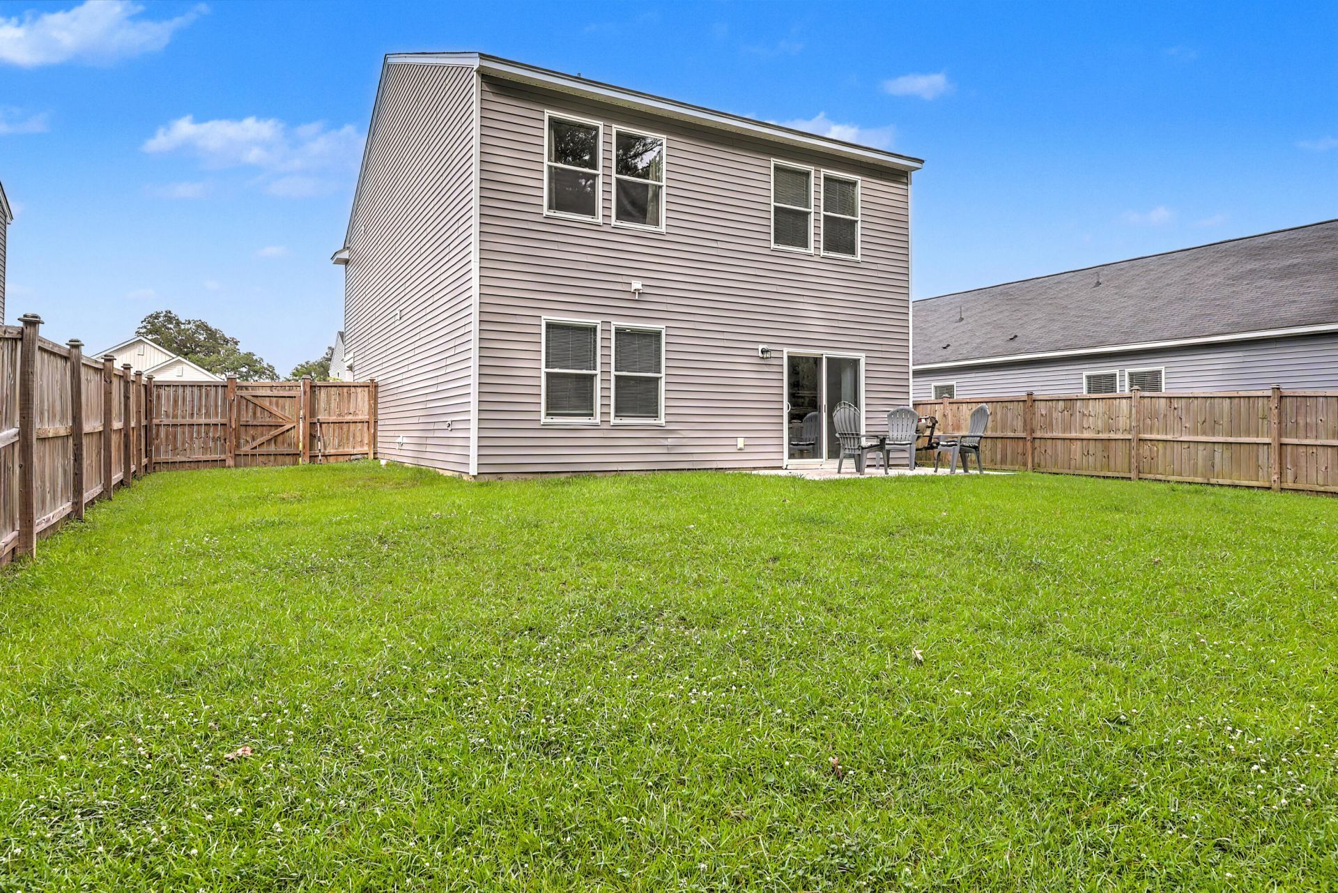 557 Abigail Street Photo 42