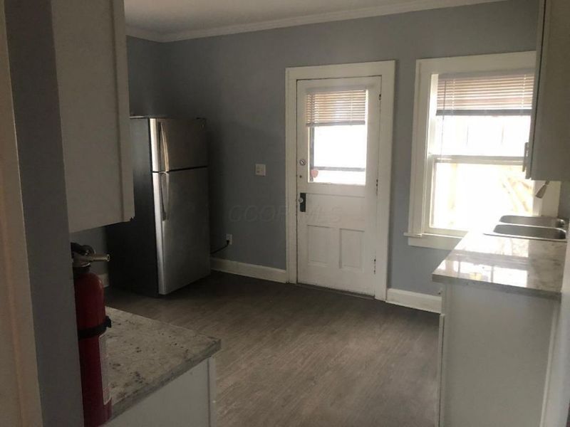 108-110 W Lakeview Avenue, Columbus, OH 43202 Photo 4