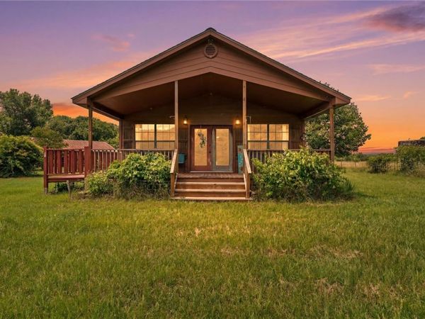 11739 Highway 282 , Mountainburg, AR 72946