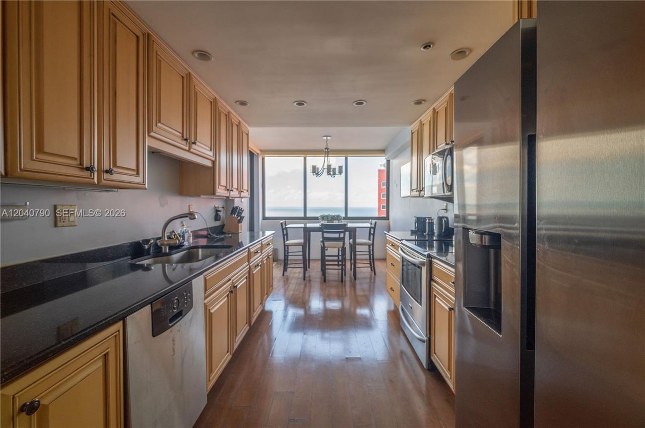 1581 Brickell Ave , Unit PH104, Miami, FL 33129 Photo
