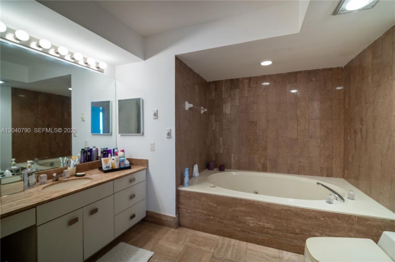 1581 Brickell Ave , Unit PH104, Miami, FL 33129 Photo