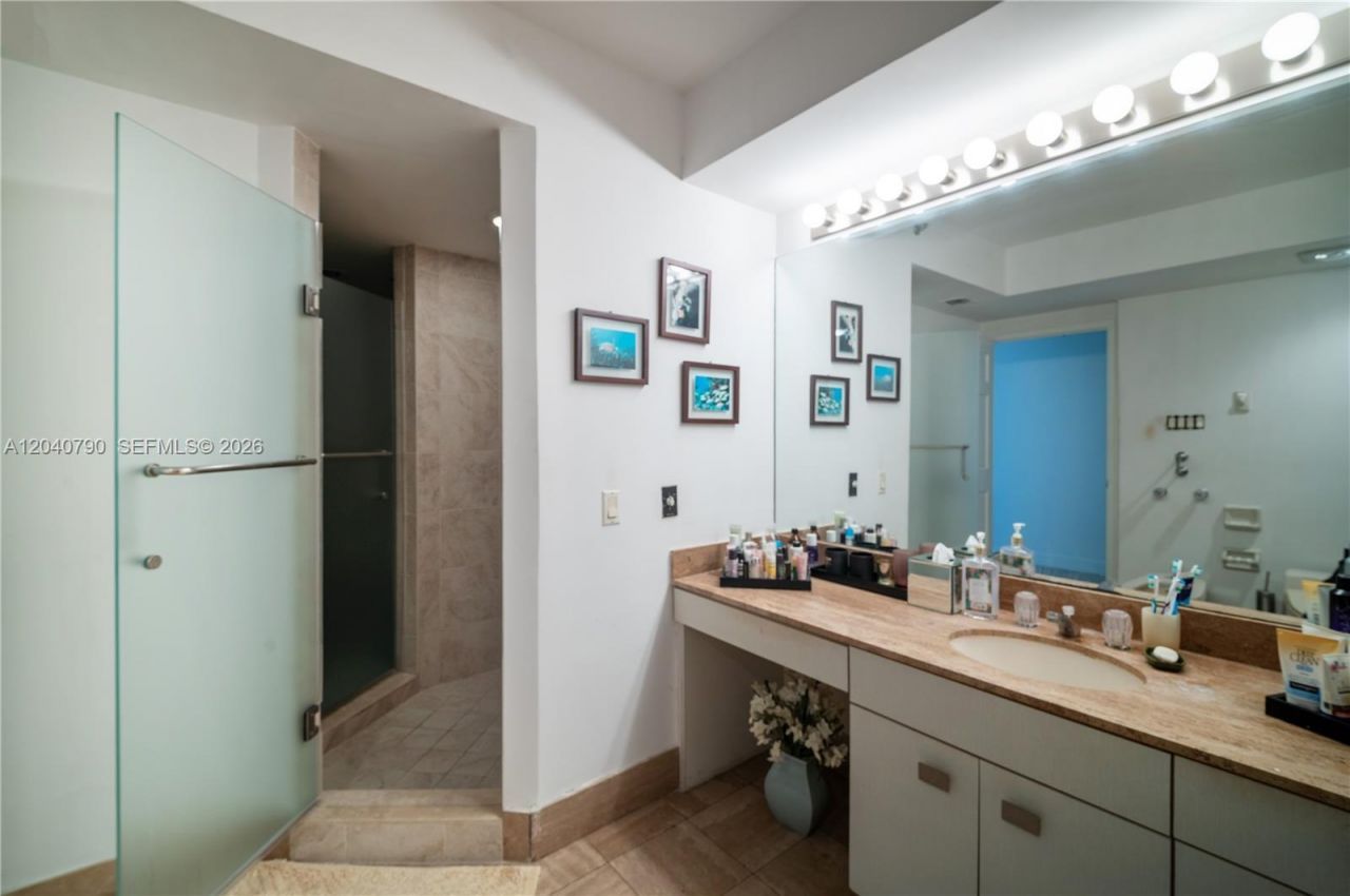 1581 Brickell Ave , Unit PH104, Miami, FL 33129 Photo