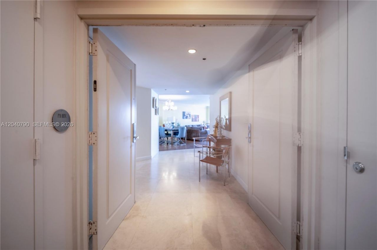 1581 Brickell Ave , Unit PH104, Miami, FL 33129 Photo