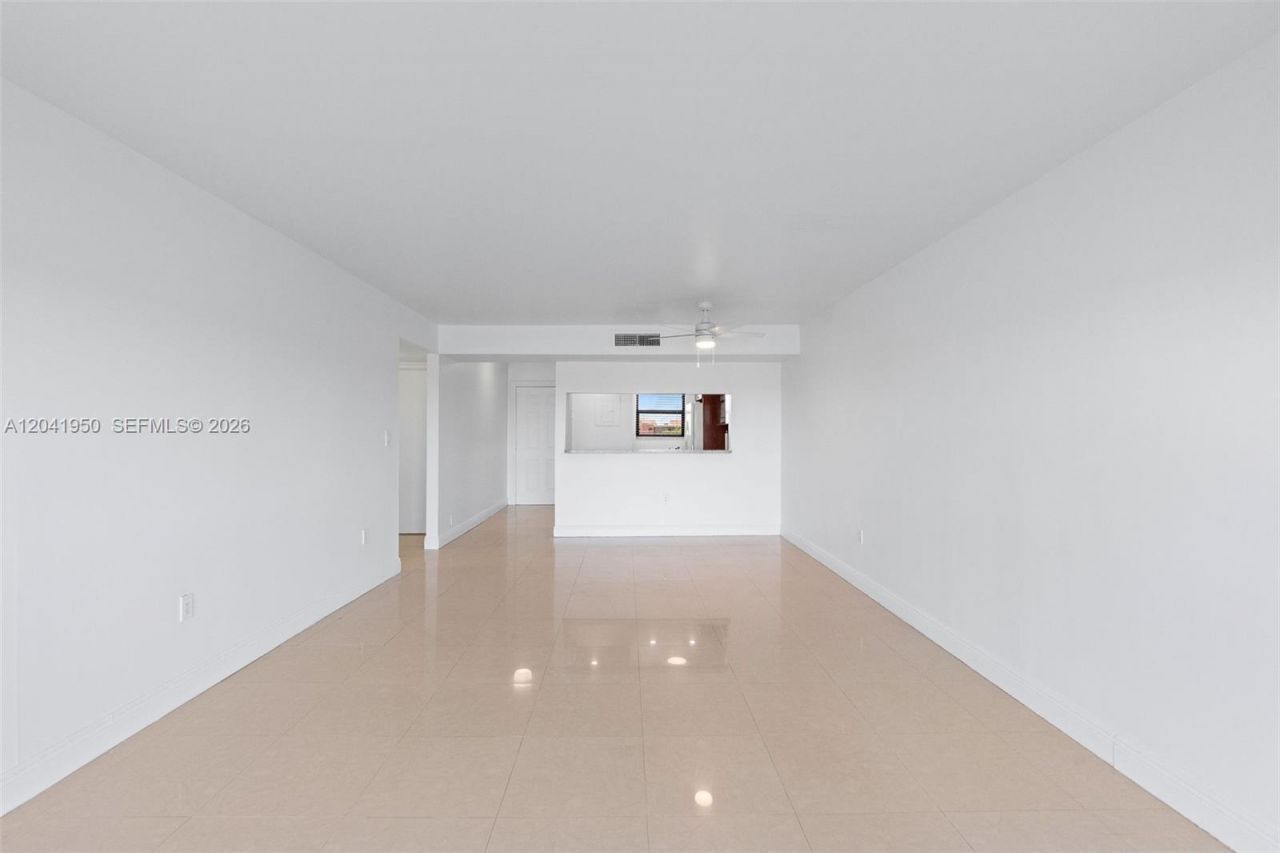 10288 NW 9th St Cir , Unit 501, Miami, FL 33172 Photo