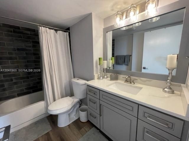 17 Royal Palm Way , Unit 302, Boca Raton, FL 33432 Photo