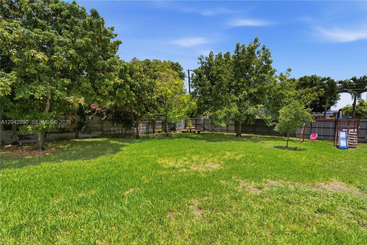 8197 W 14th Ct, Hialeah, FL 33014 Photo