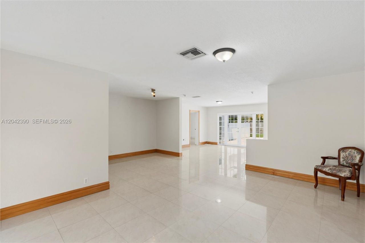 8197 W 14th Ct, Hialeah, FL 33014 Photo