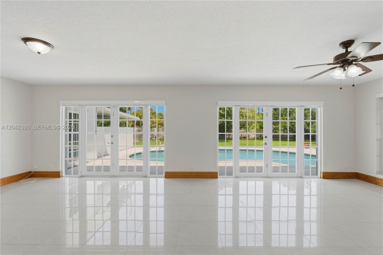 8197 W 14th Ct, Hialeah, FL 33014 Photo