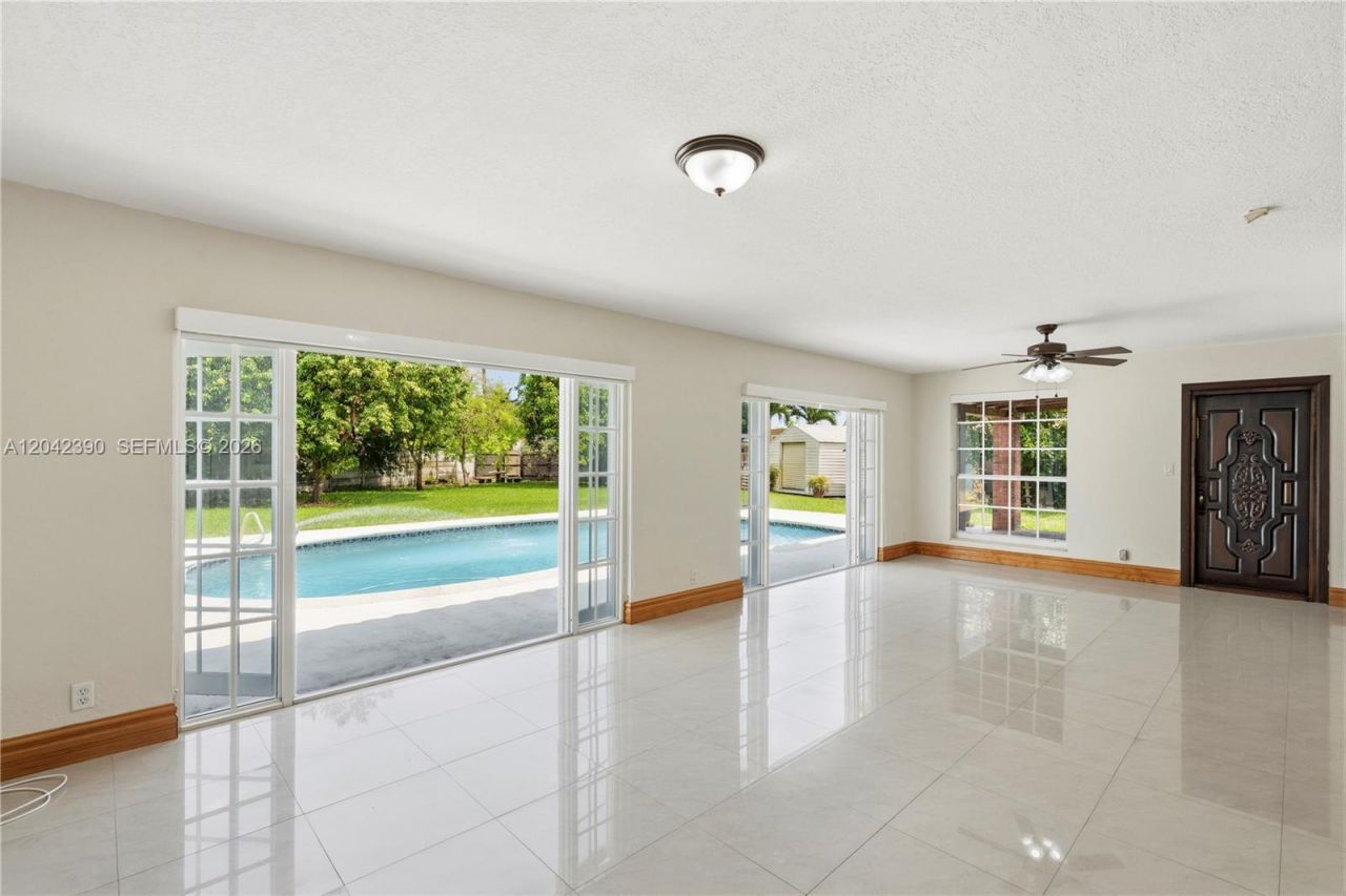 8197 W 14th Ct, Hialeah, FL 33014 Photo
