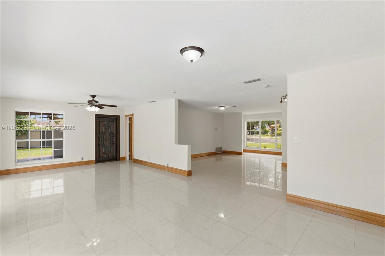 8197 W 14th Ct, Hialeah, FL 33014 Photo