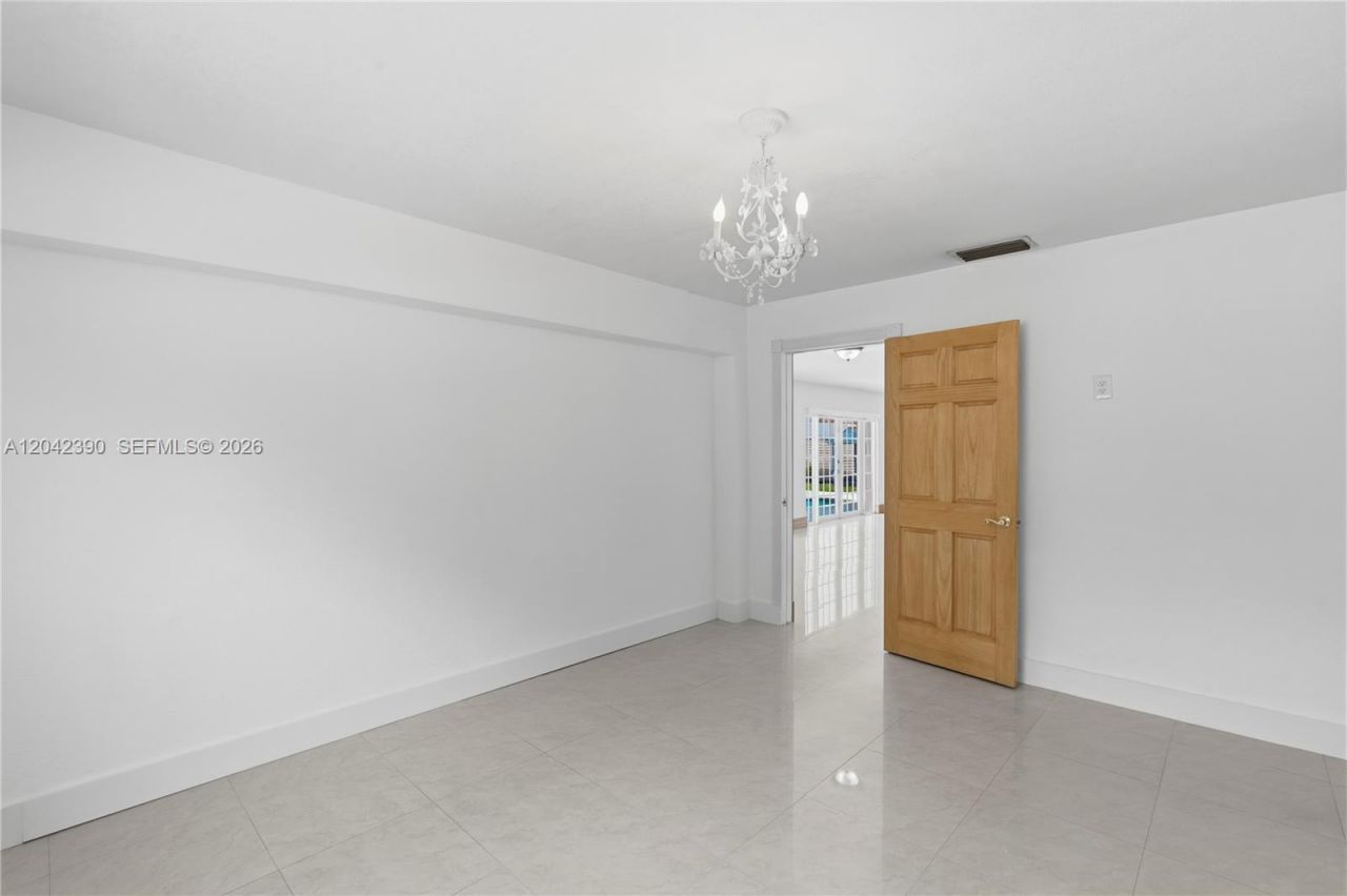 8197 W 14th Ct, Hialeah, FL 33014 Photo