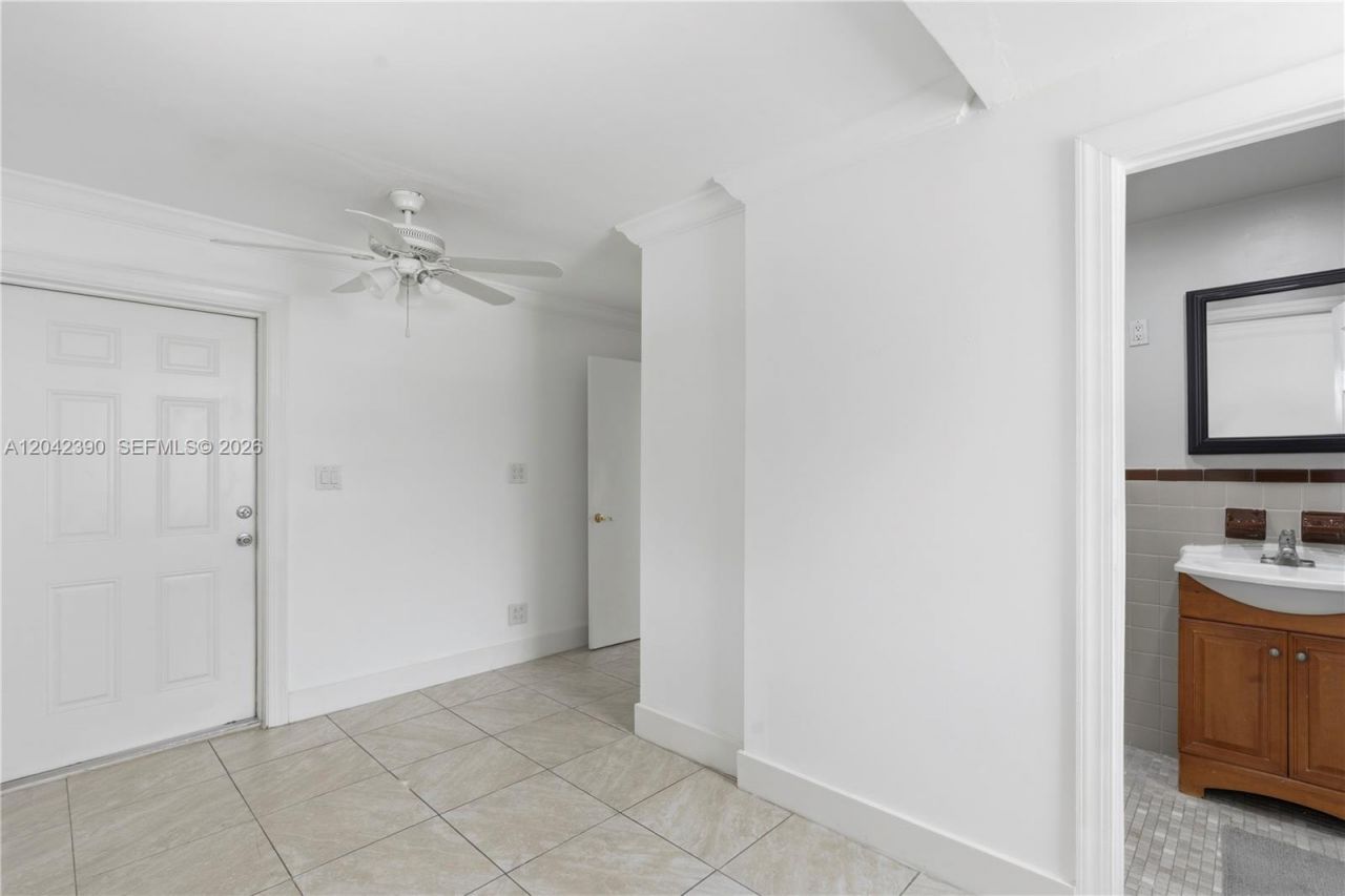 8197 W 14th Ct, Hialeah, FL 33014 Photo