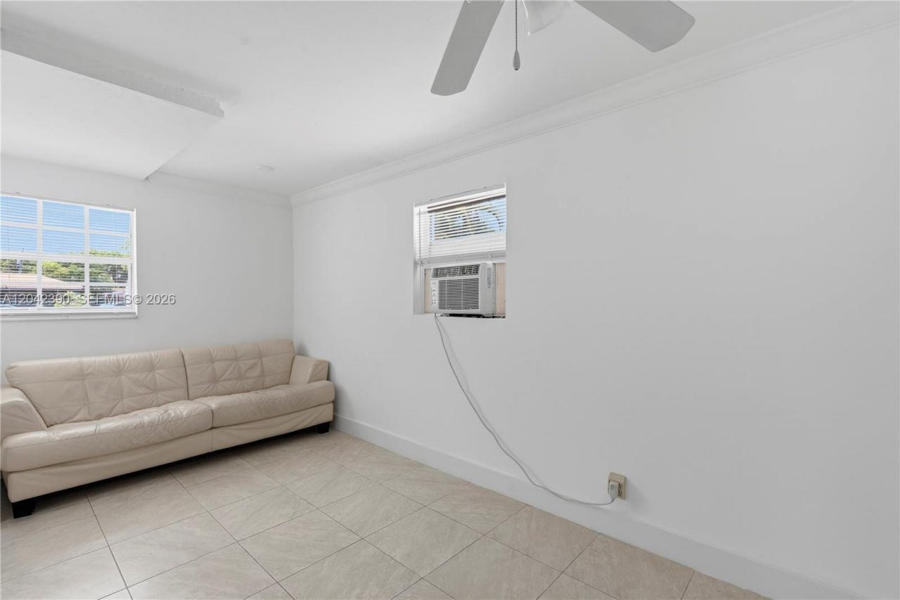 8197 W 14th Ct, Hialeah, FL 33014 Photo