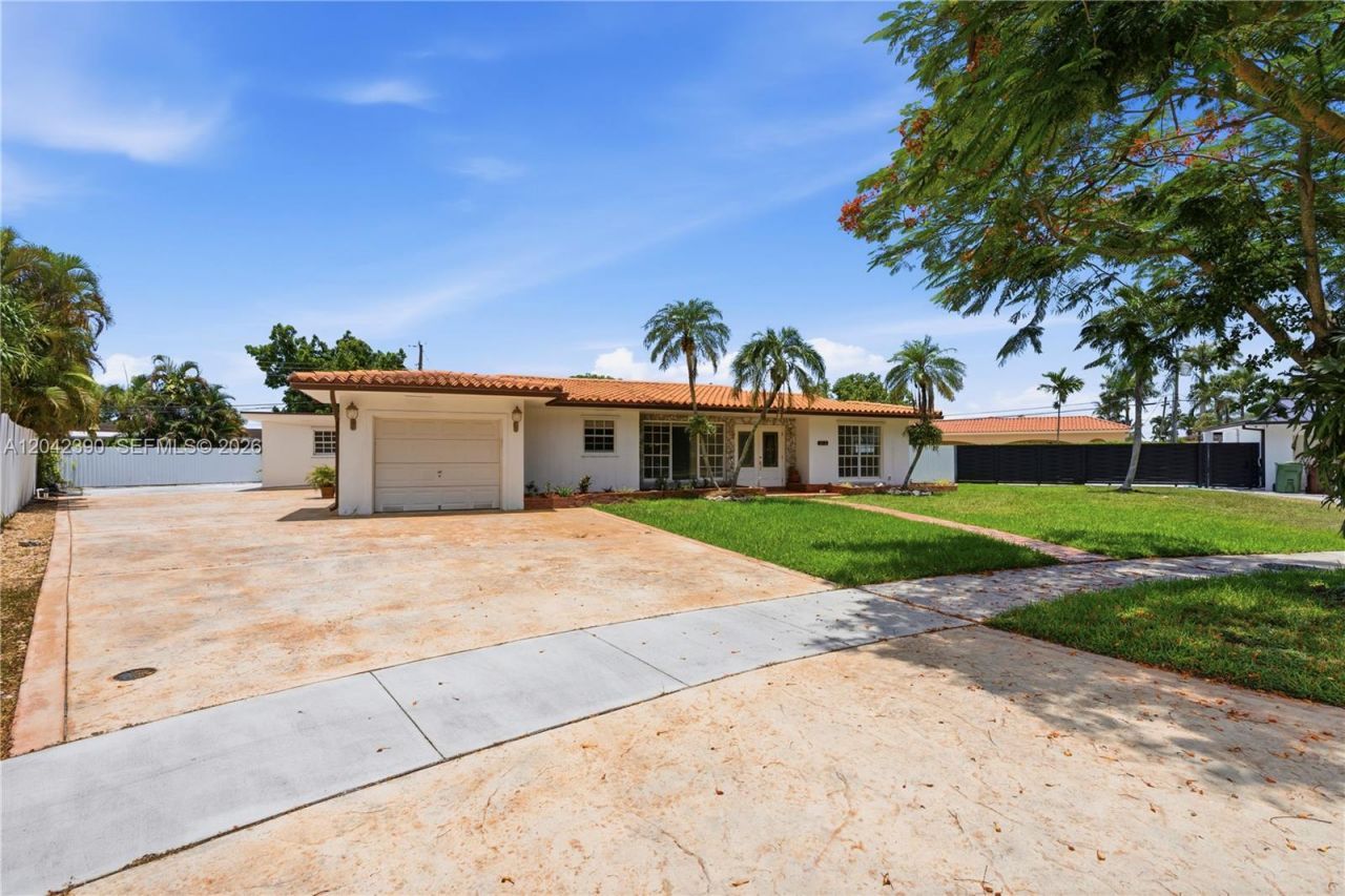 8197 W 14th Ct, Hialeah, FL 33014 Photo